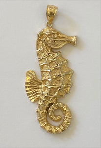 14K Yellow Gold Seahorse Pendant